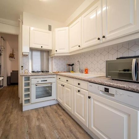 Fully Equipped Apartment Balcony Sleeps 7 Wifi Μασσαλία Εξωτερικό φωτογραφία